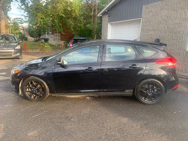 Ford Focus 2017 - Thumbnail 2