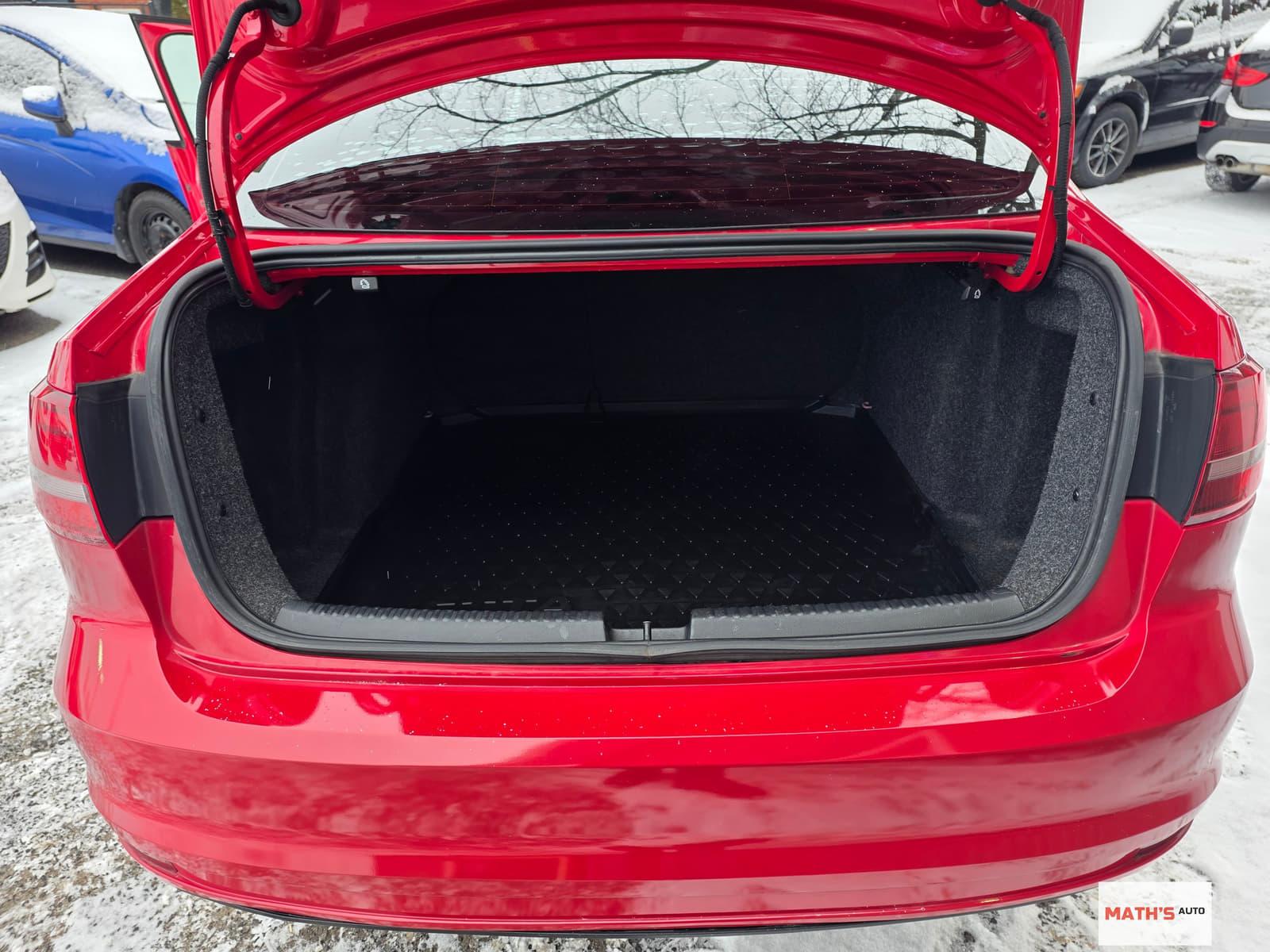 Volkswagen Jetta 2017 - Image 9