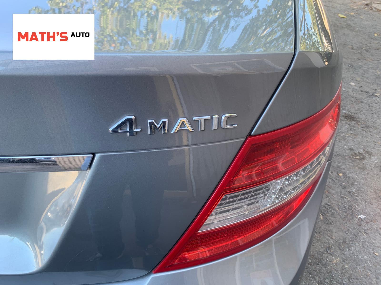 Mercedes-Benz C-Class 2011 - Image 6