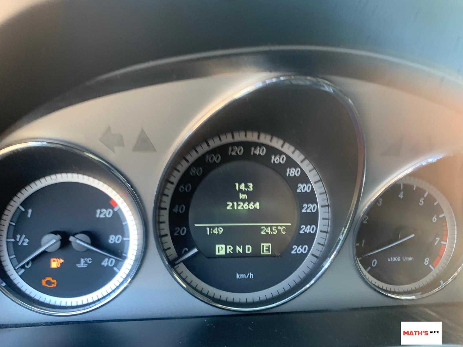 Mercedes-Benz C-Class 2011 - Image 14