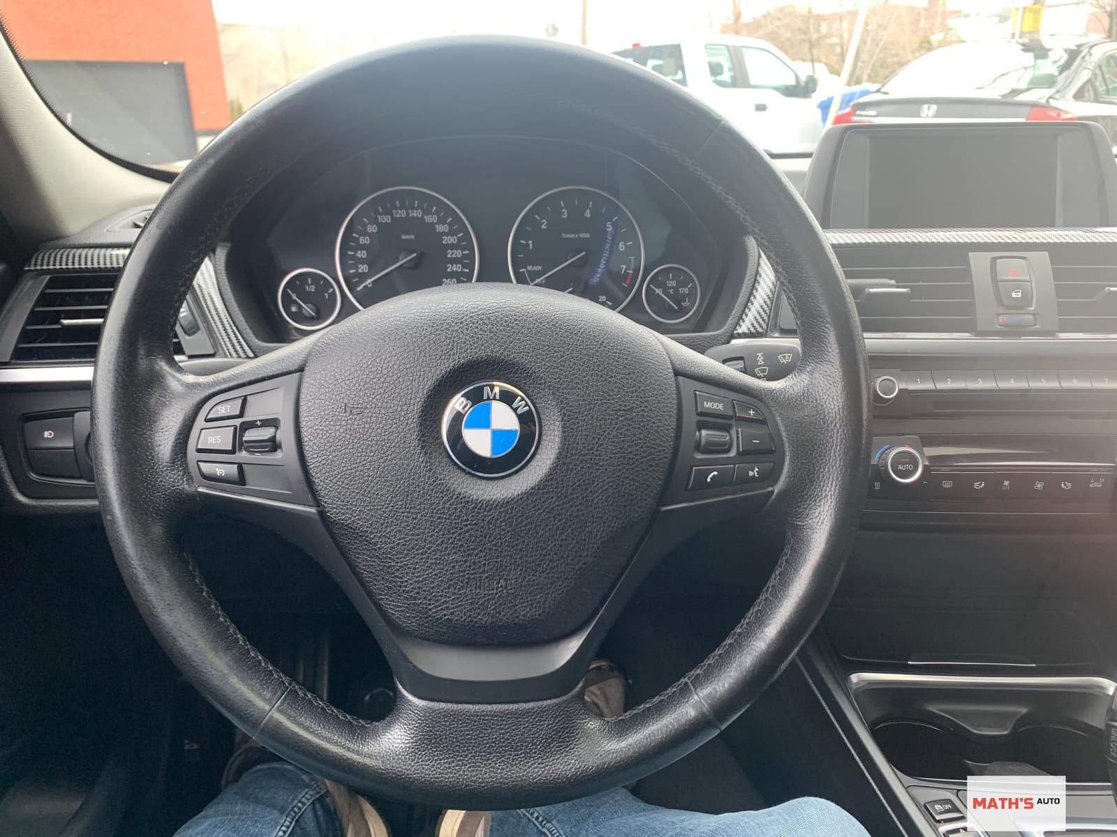BMW 328i 2013 - Image 11