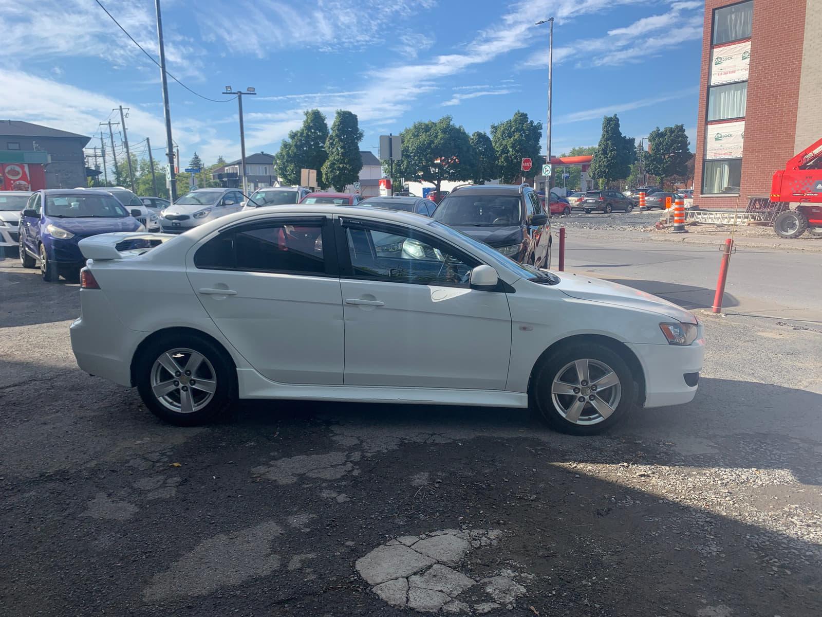 Mitsubishi Lancer 2013 - Image 4