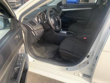 Mitsubishi Lancer 2013 - Thumbnail 8