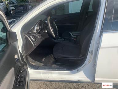 Chrysler 200 2013 - Thumbnail 8