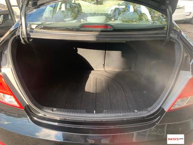 Hyundai Accent 2015 - Thumbnail 9