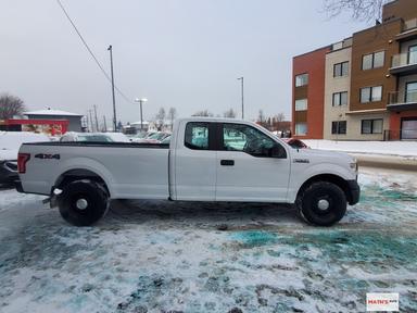 Ford F-150 2016 - Thumbnail 3