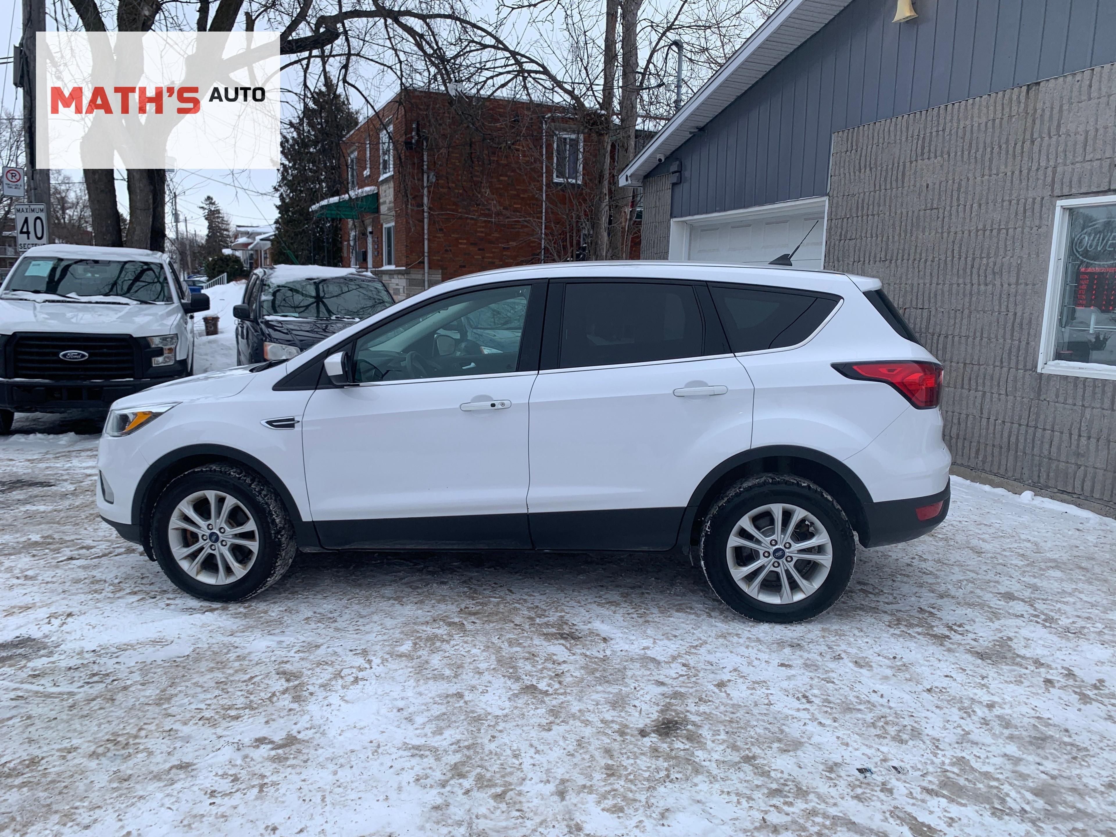 Ford Escape 2019 - Image 2