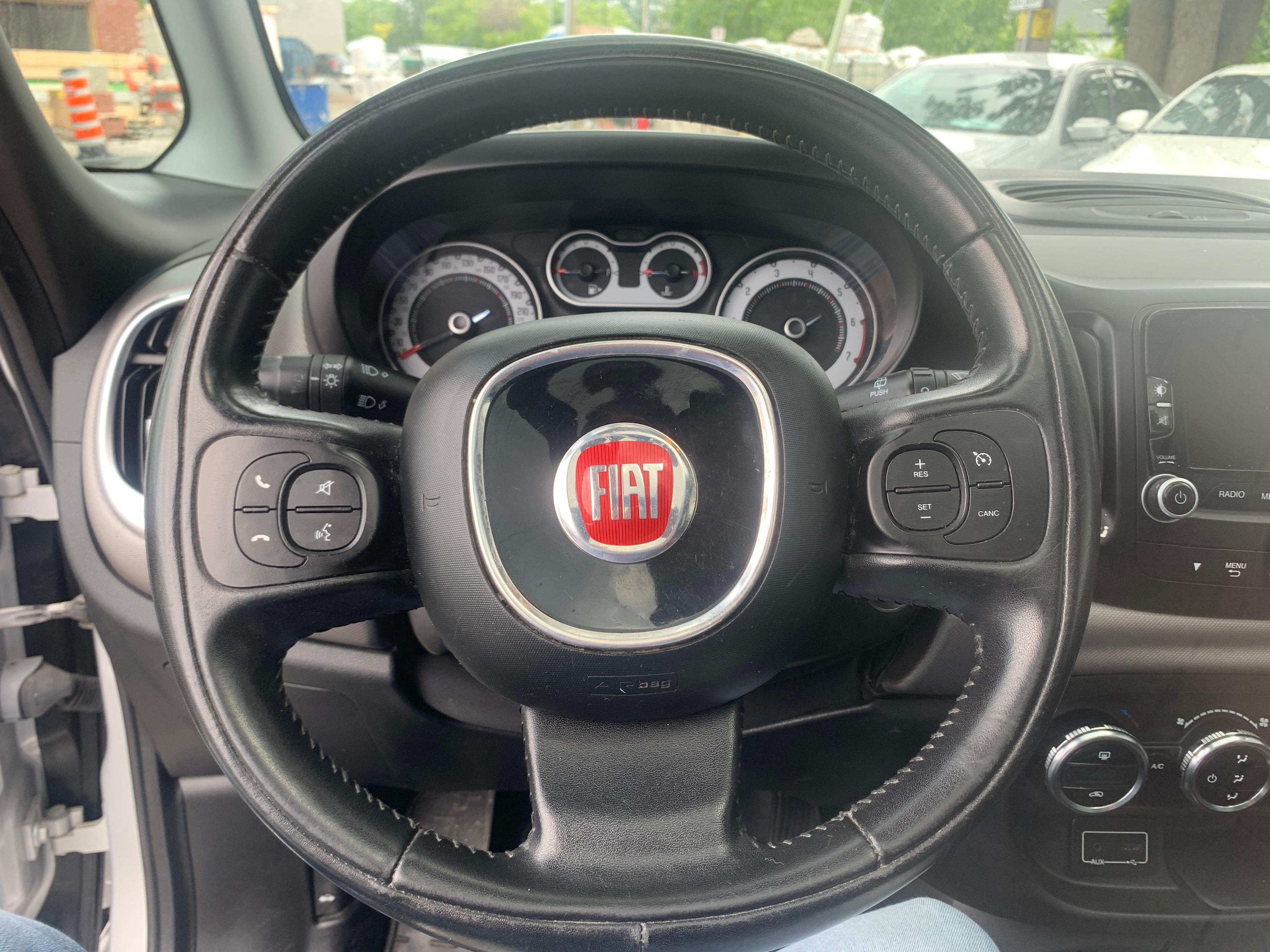 Fiat 500L 2015 - Image 11