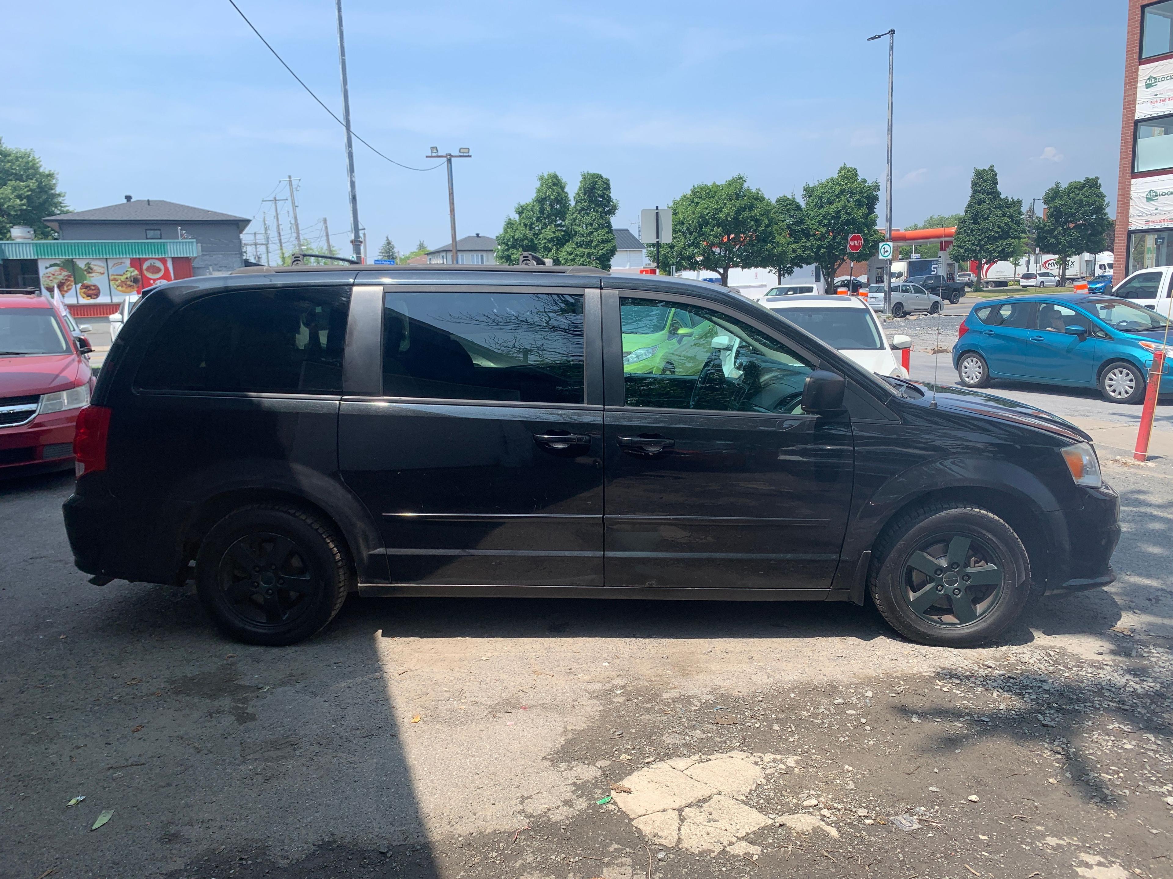 Dodge Grand Caravan 2012 - Image 5