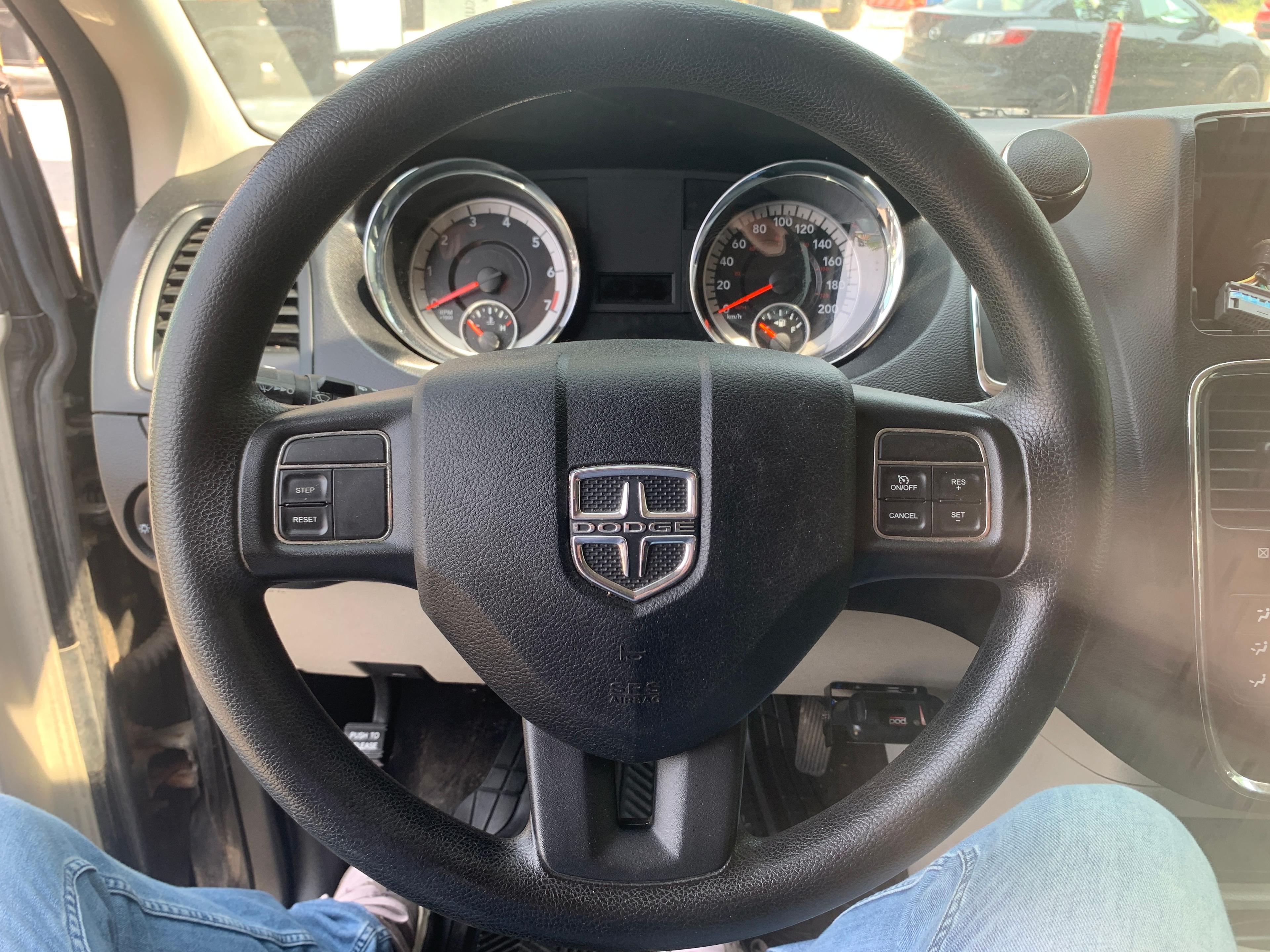 Dodge Grand Caravan 2012 - Image 17