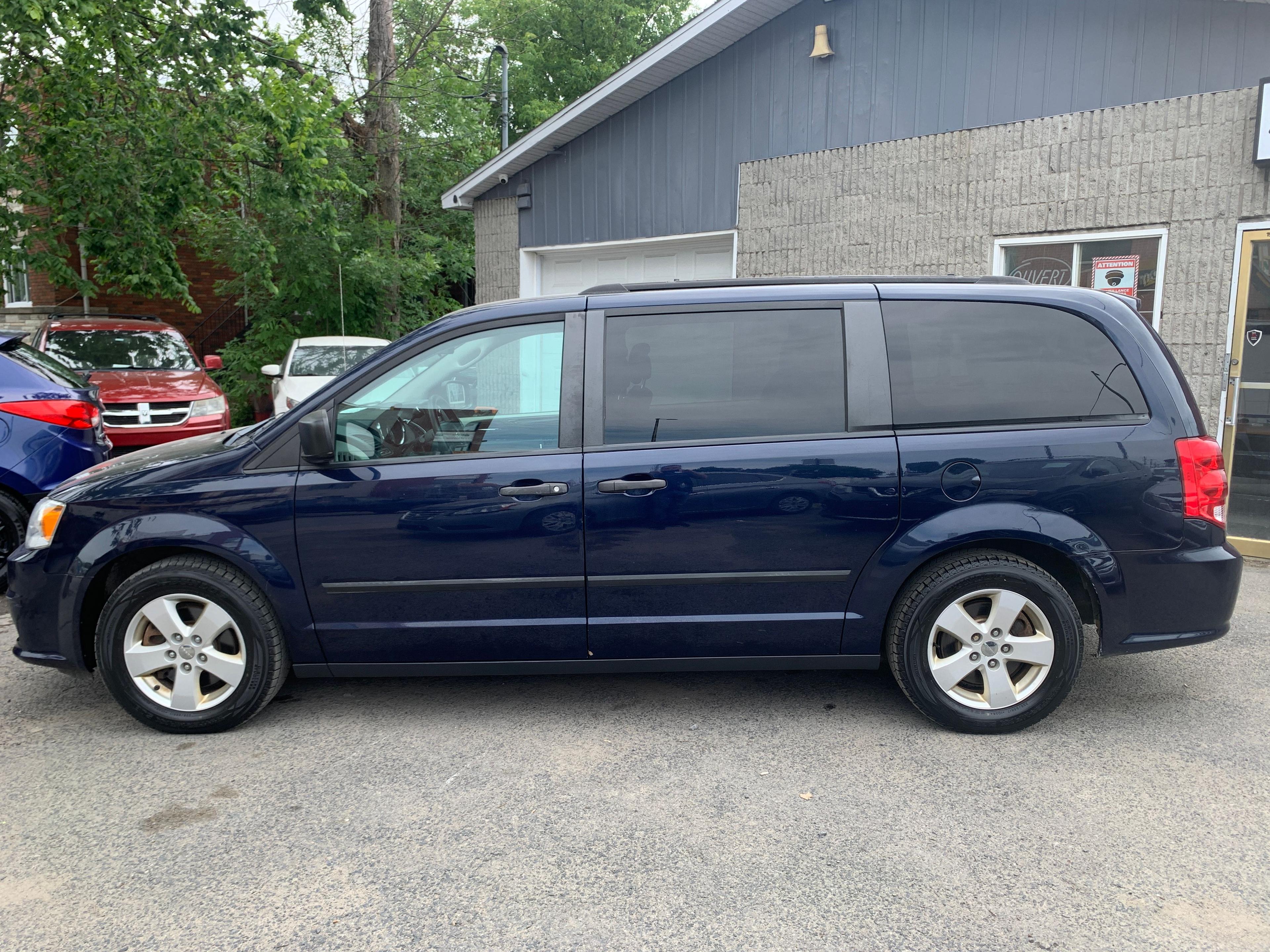 Dodge Grand Caravan 2016 - Image 2