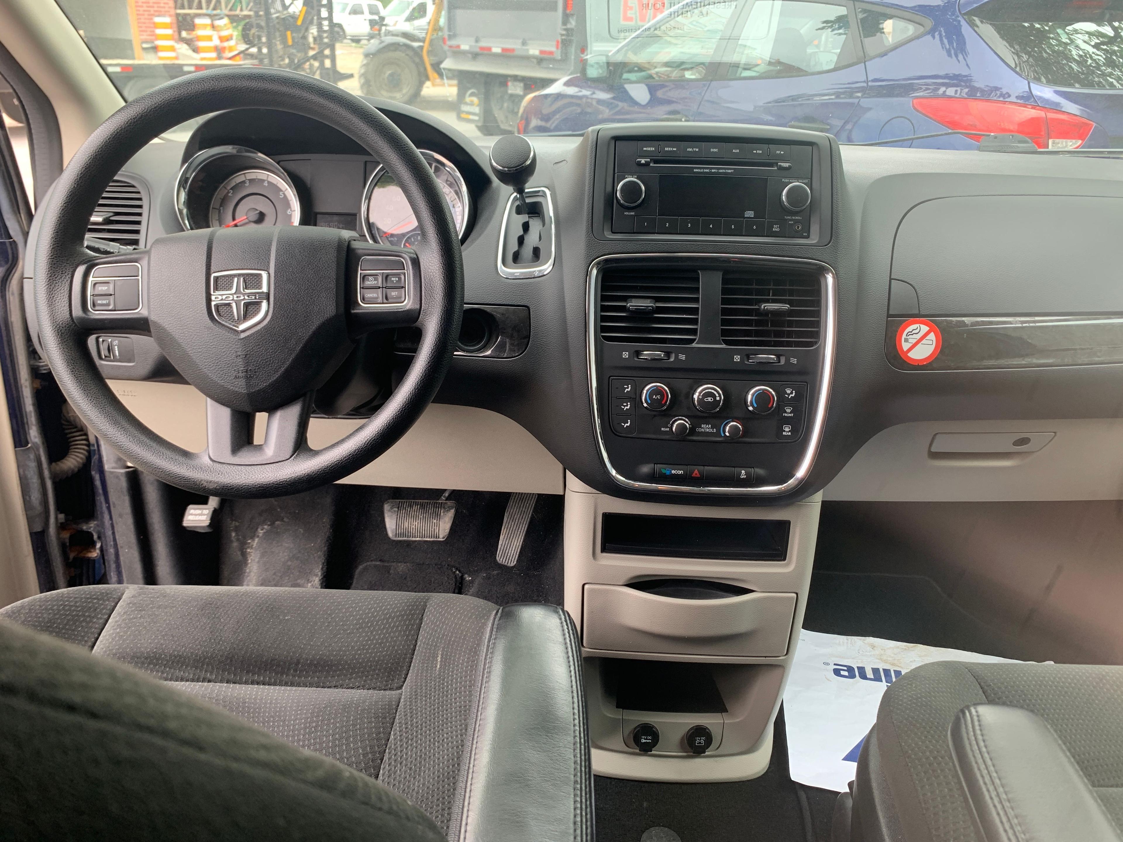 Dodge Grand Caravan 2016 - Image 12