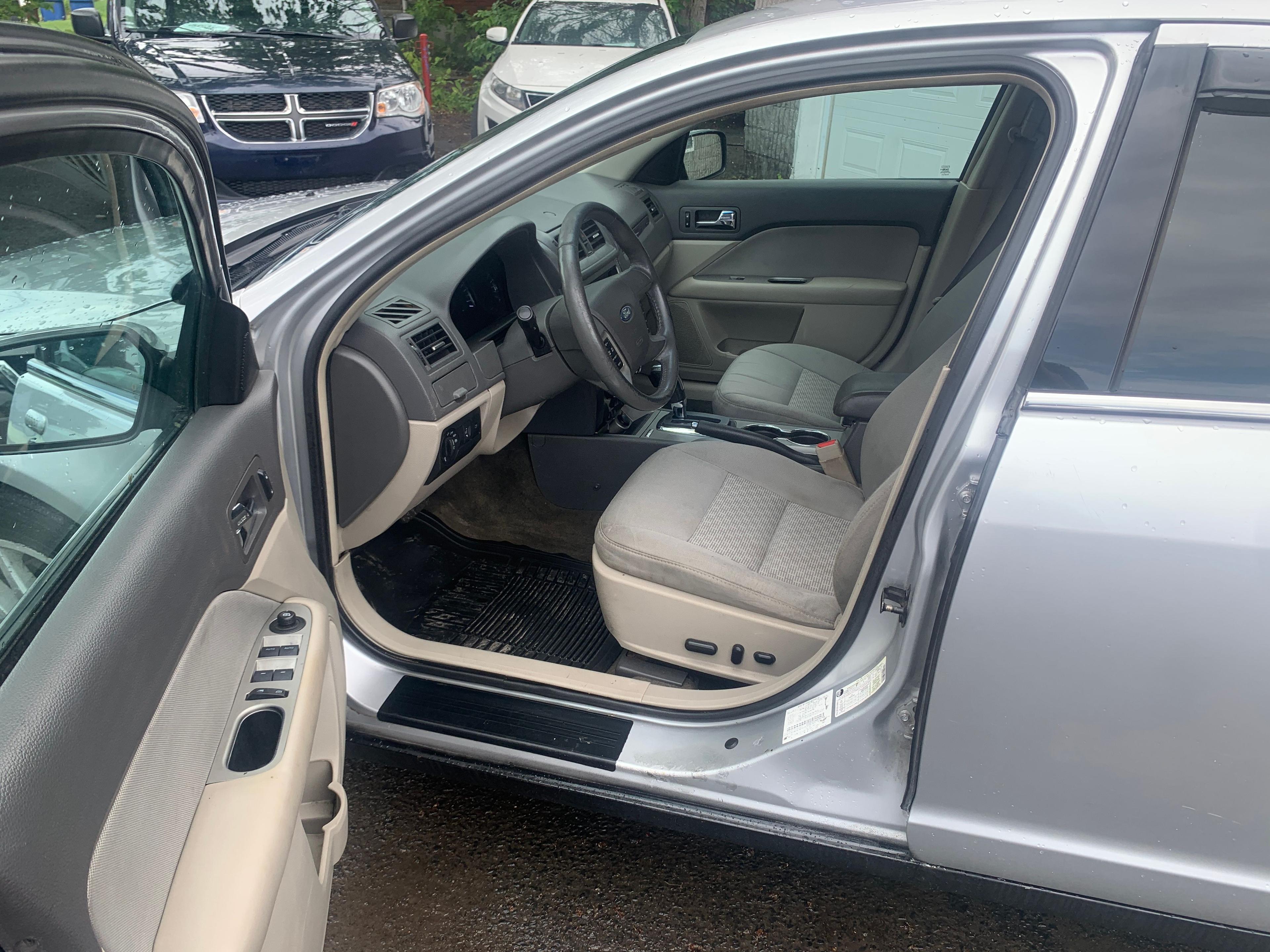 Ford Fusion 2011 - Image 9