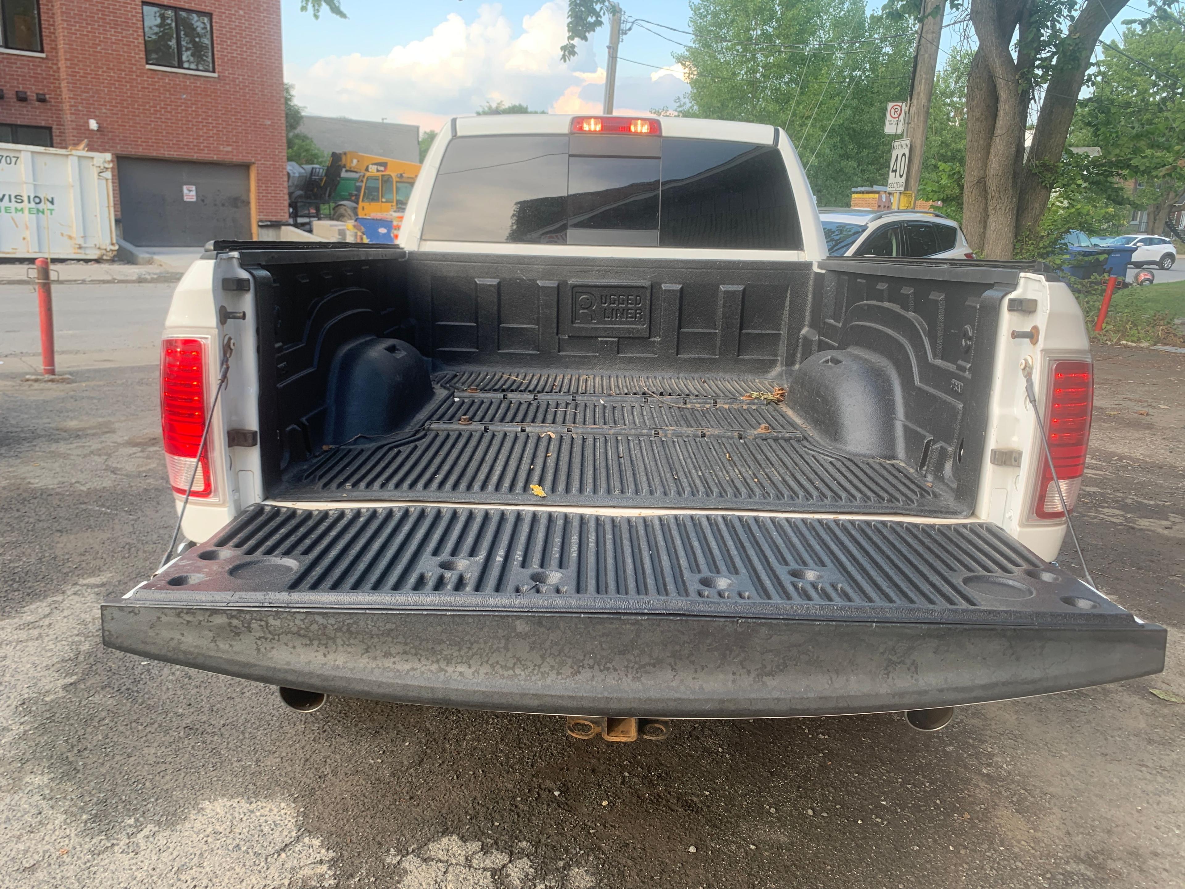 Dodge Ram 1500 2014 - Image 9