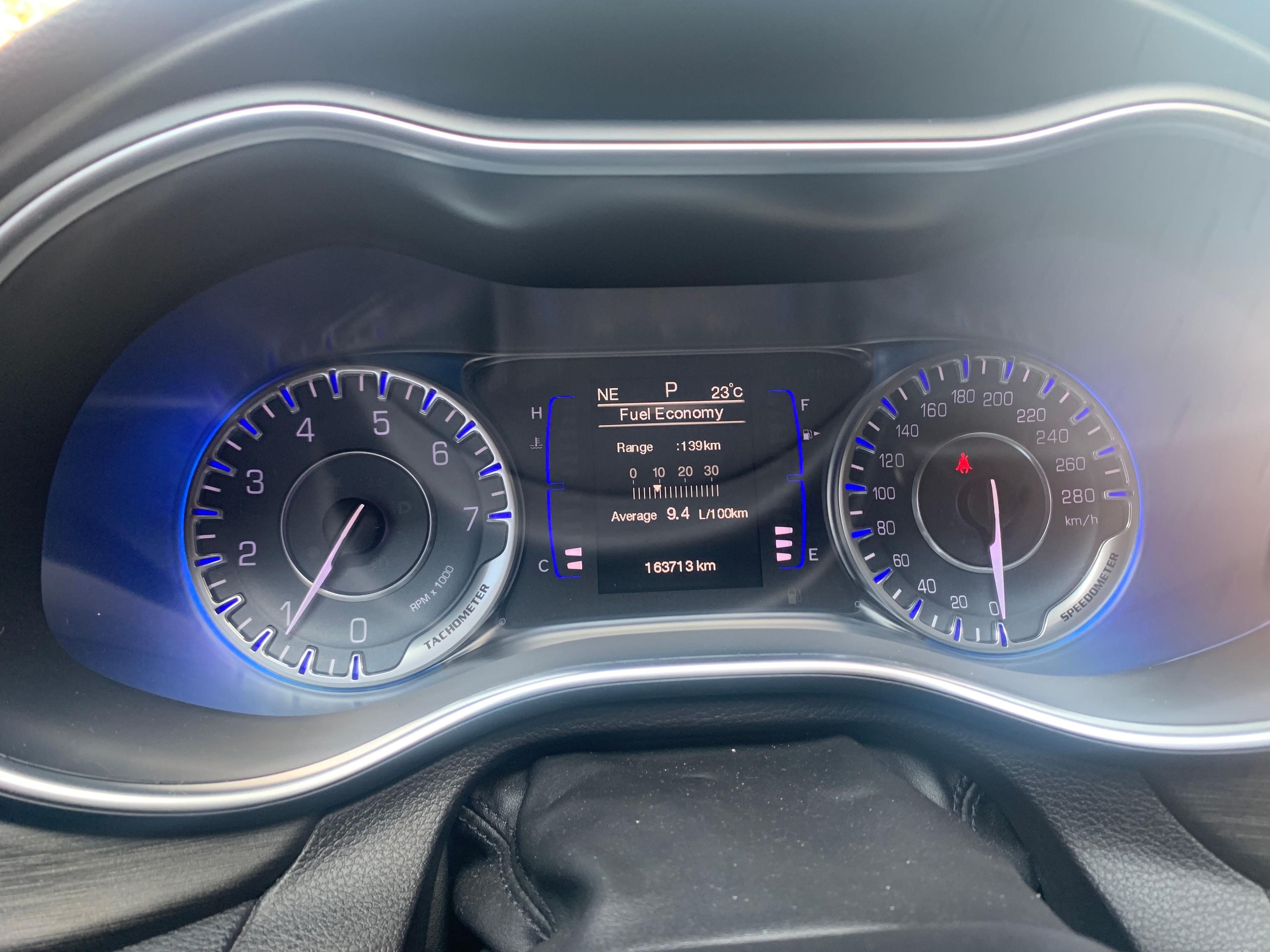 Chrysler 200 2015 - Image 12