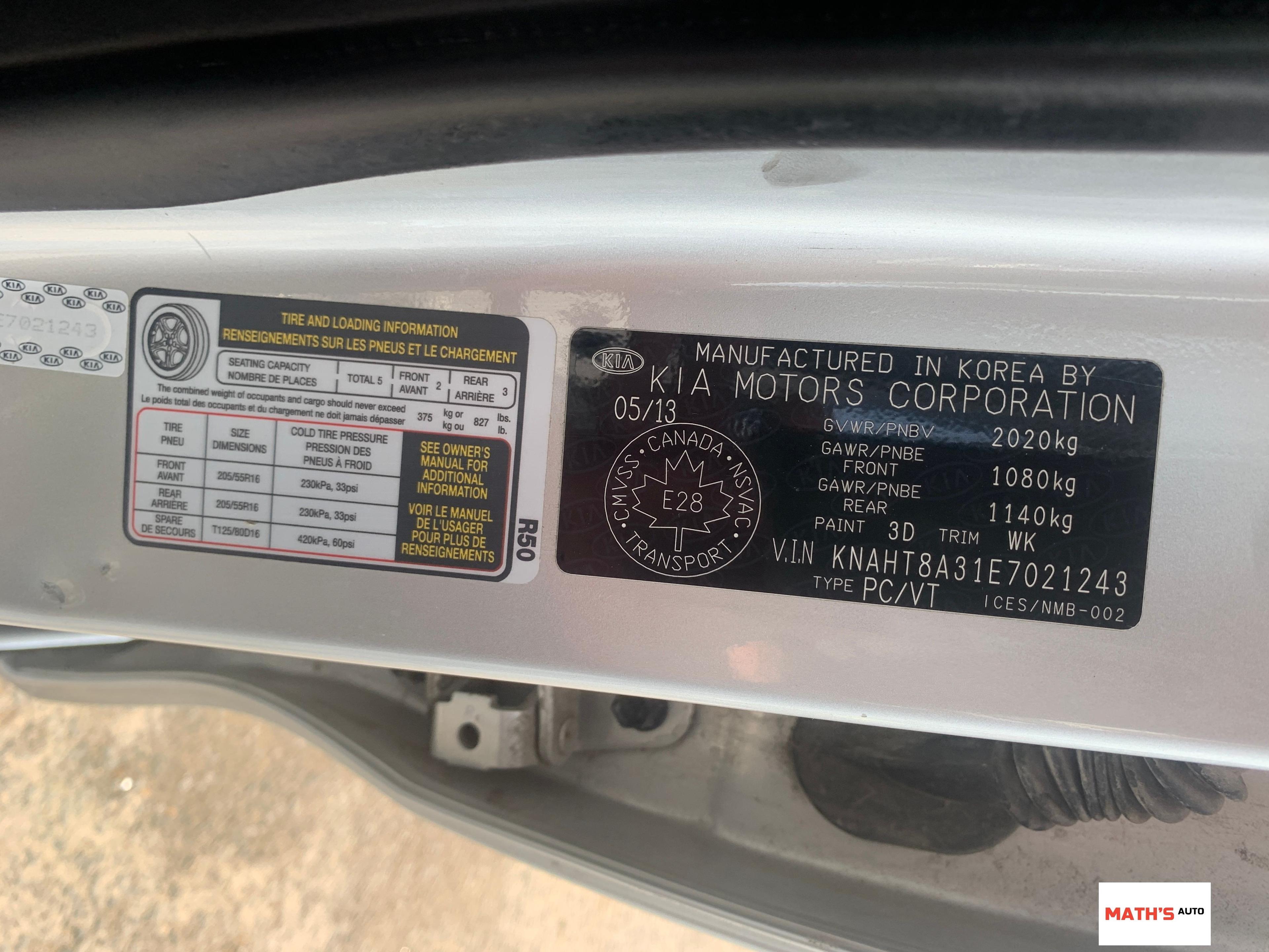 Kia Rondo 2014 - Image 12