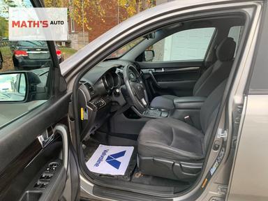 Kia Sorento 2011 - Thumbnail 6