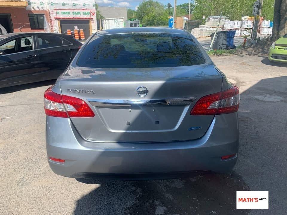 Nissan Sentra 2014 - Image 8