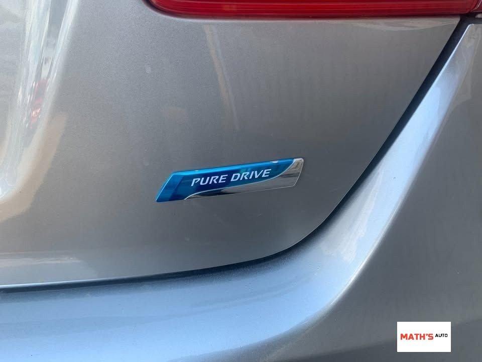 Nissan Sentra 2014 - Image 9