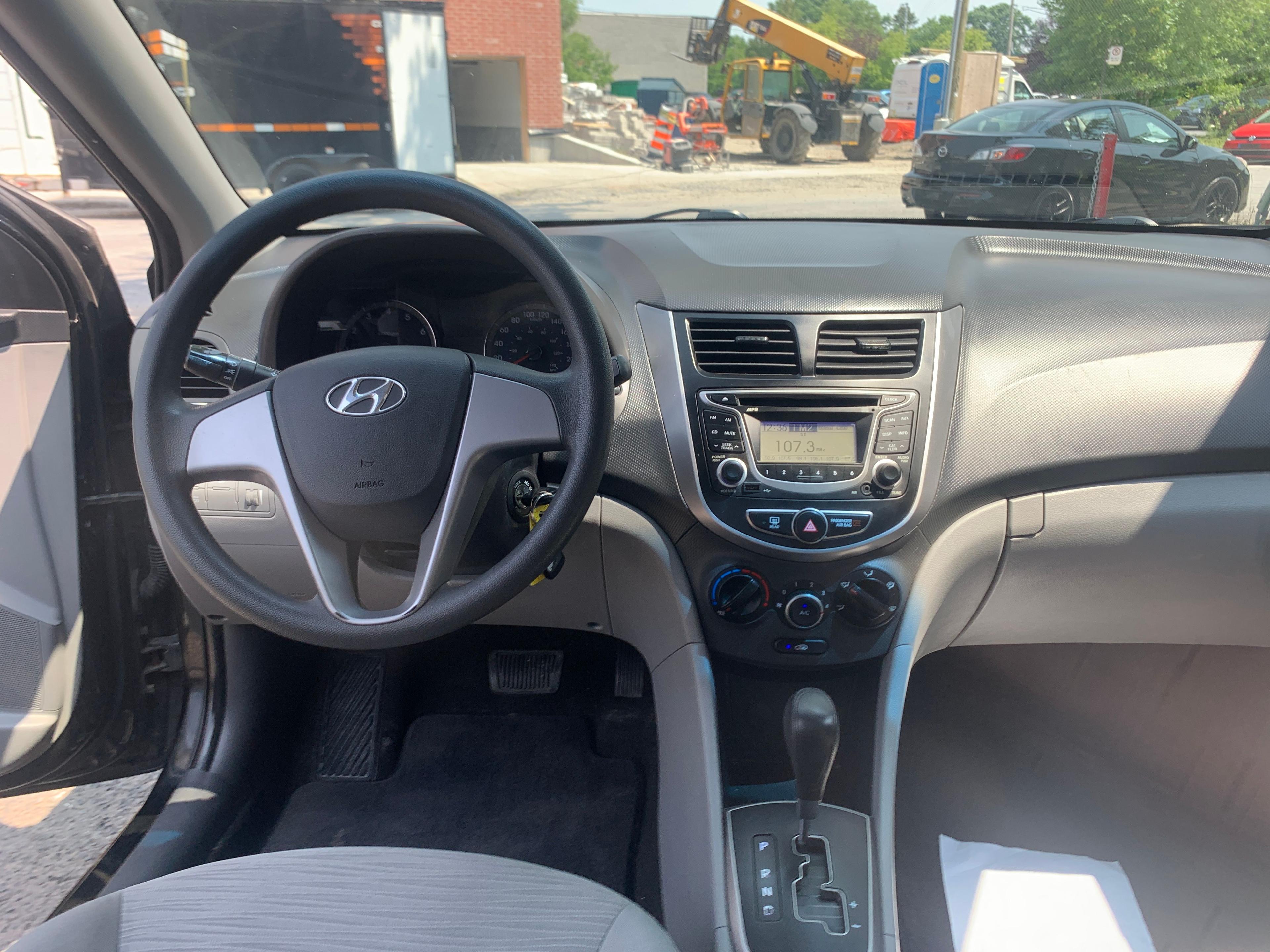 Hyundai Accent 2016 - Image 12