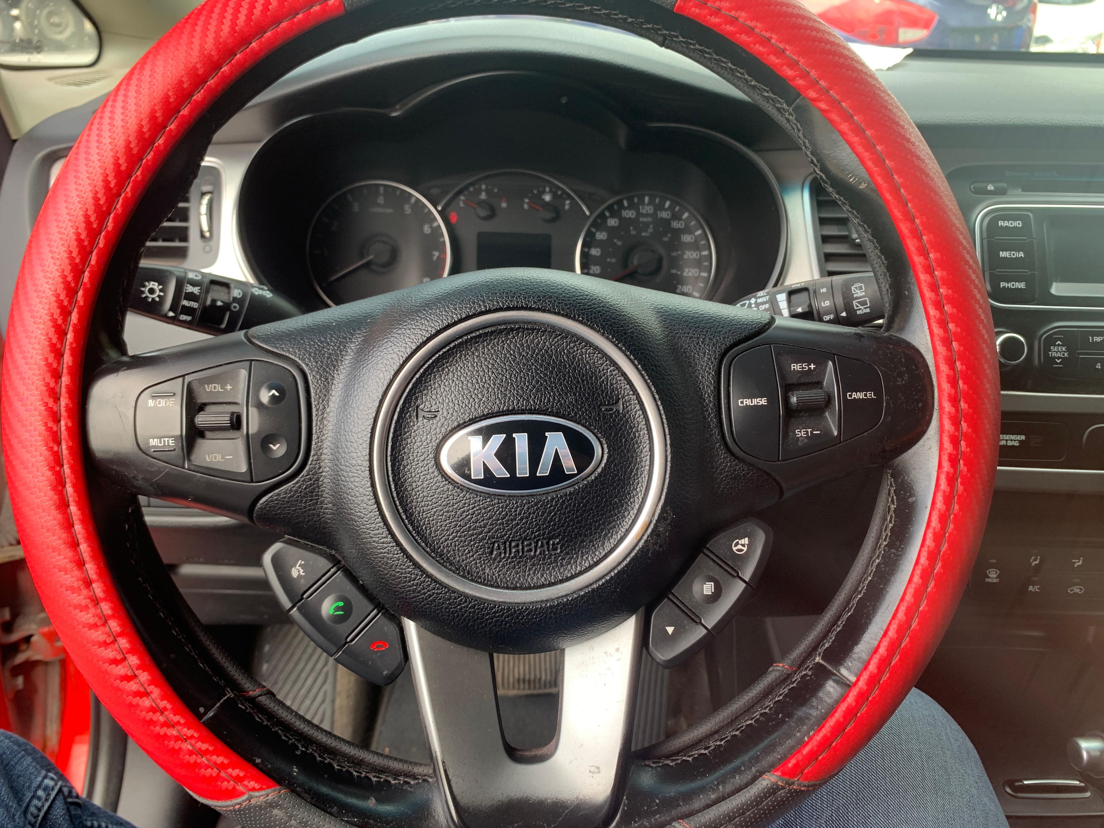 Kia Rondo 2014 - Image 13
