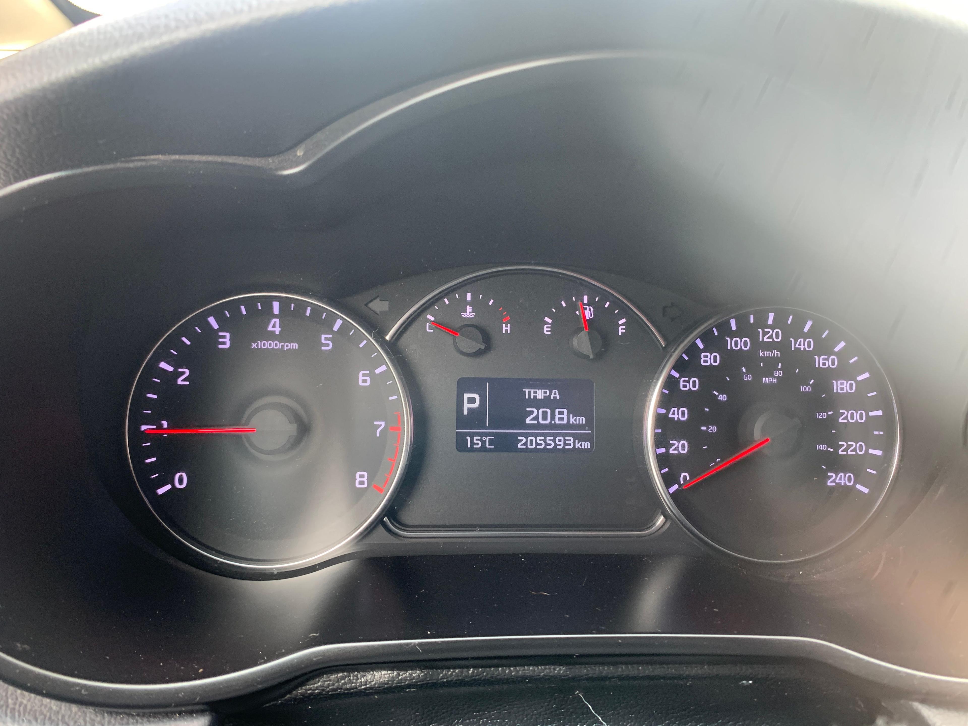 Kia Rondo 2014 - Image 14