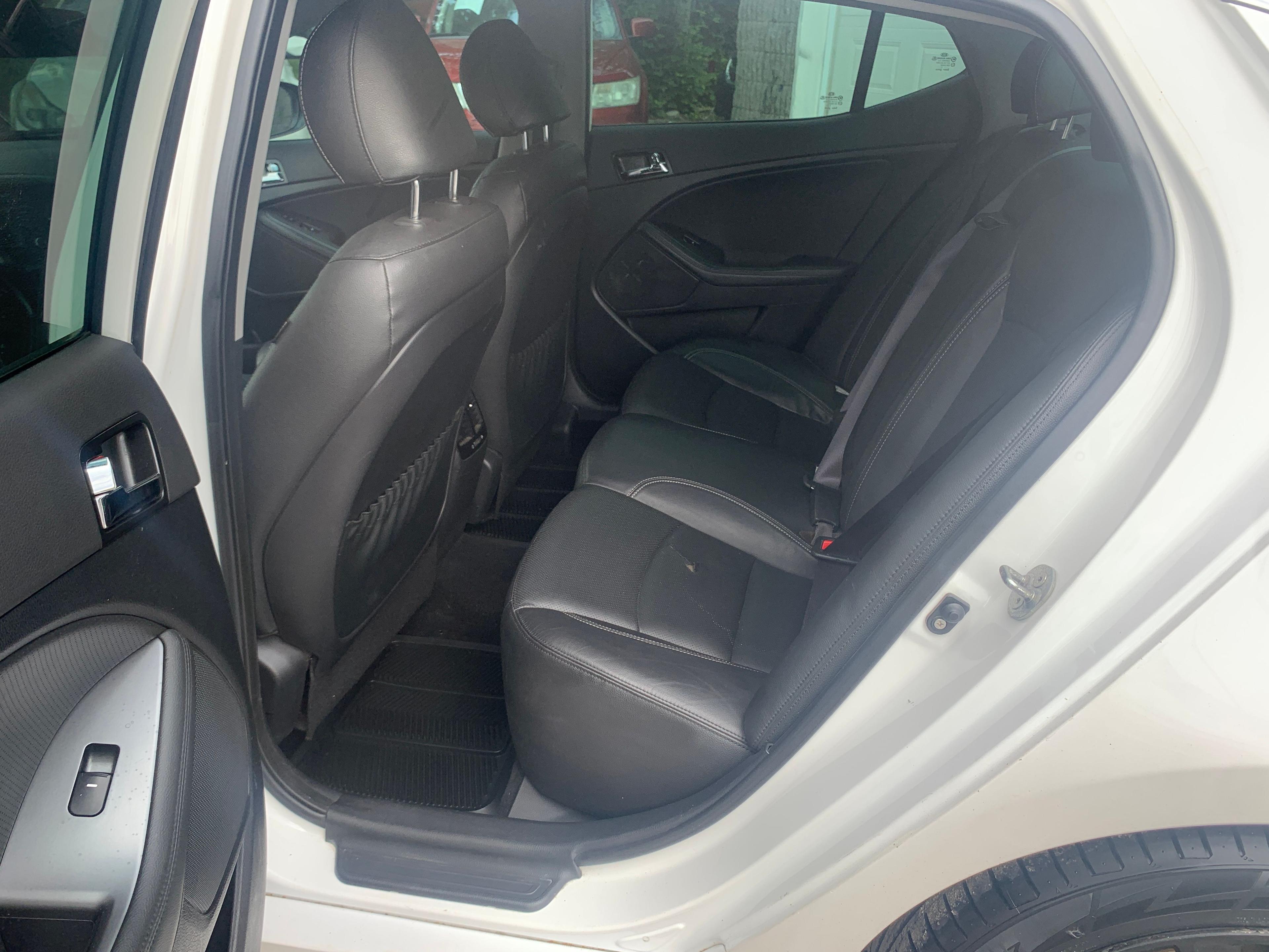 Kia Optima 2013 - Image 11