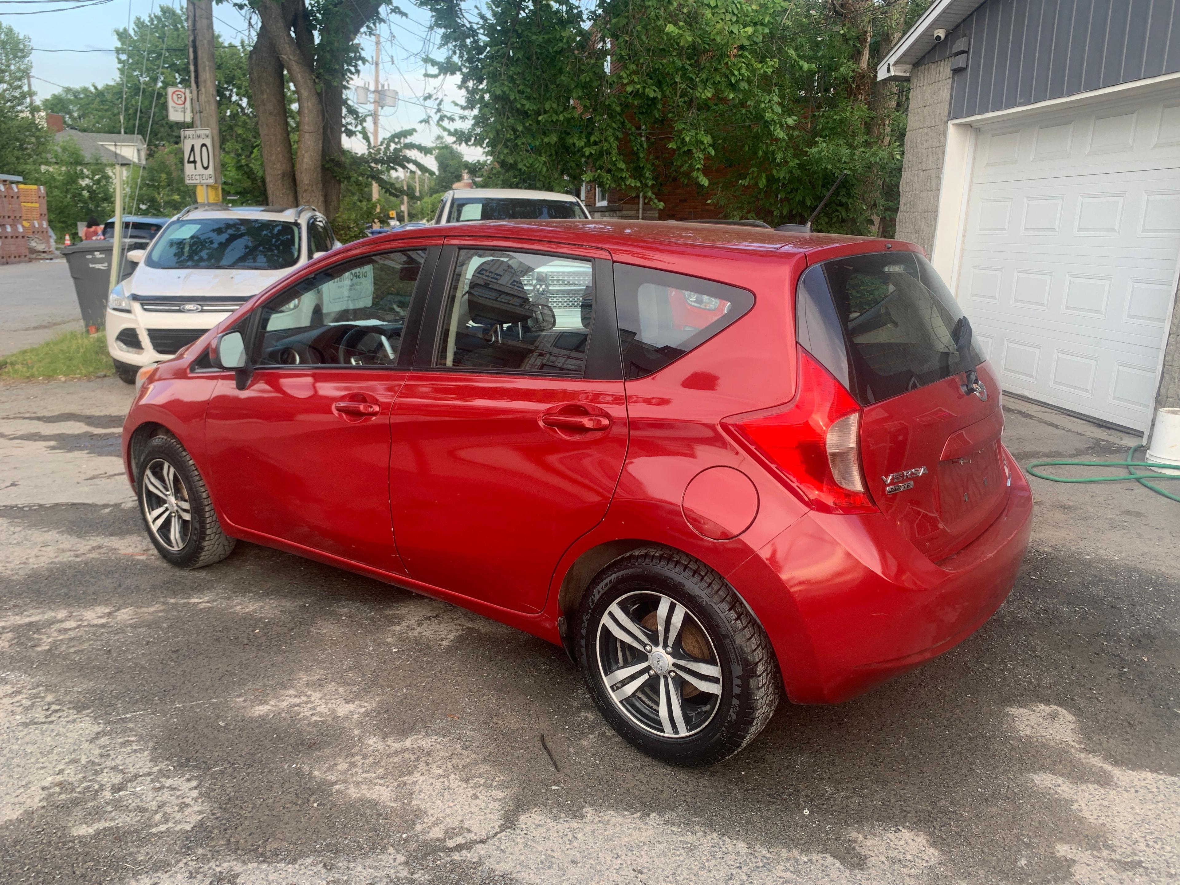 Nissan Versa Note 2014 - Image 2