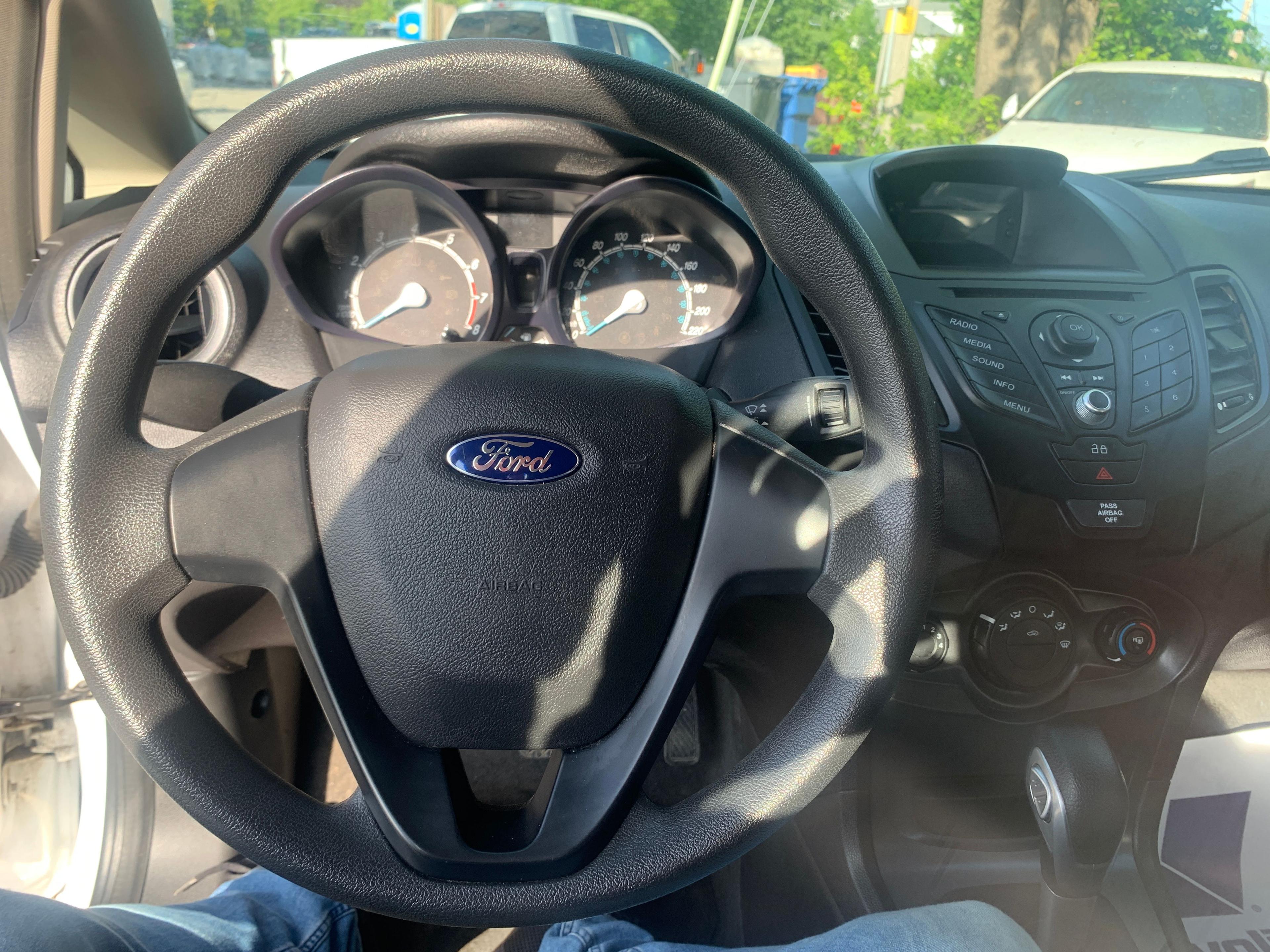 Ford Fiesta 2014 - Image 13