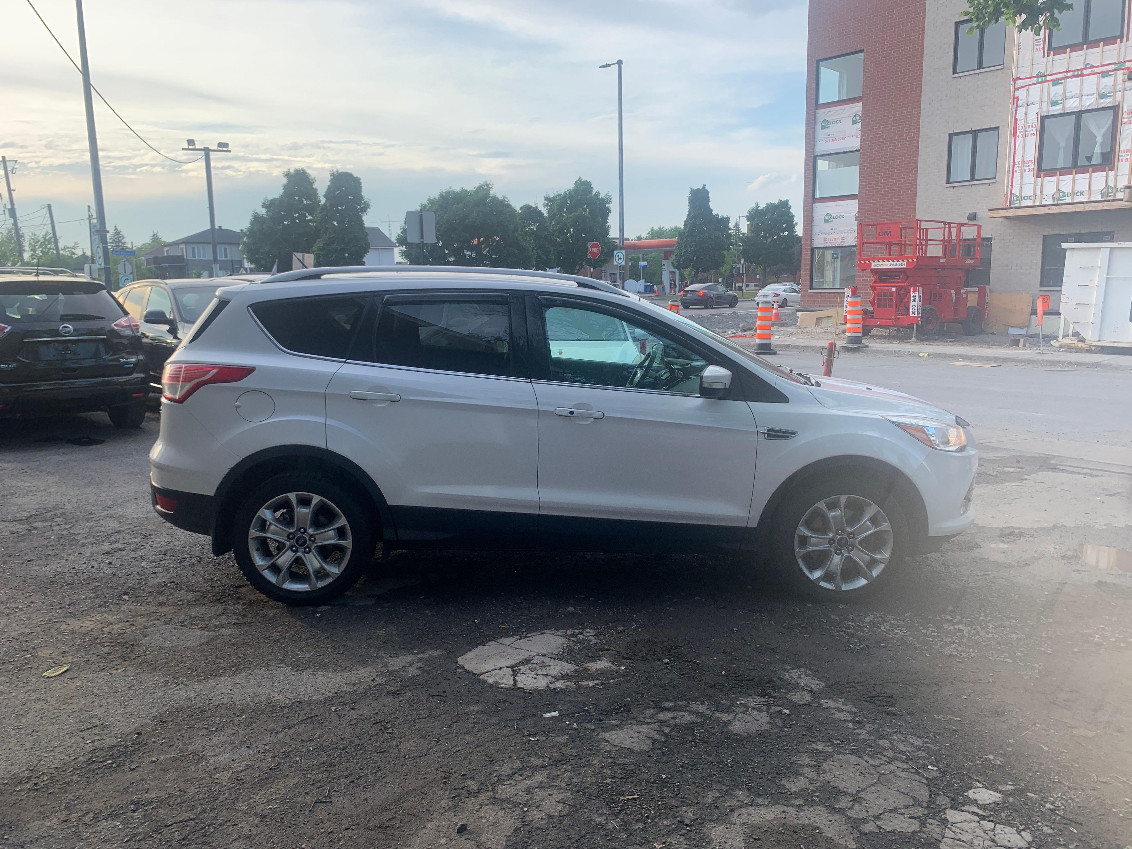 Ford Escape 2015 - Image 4