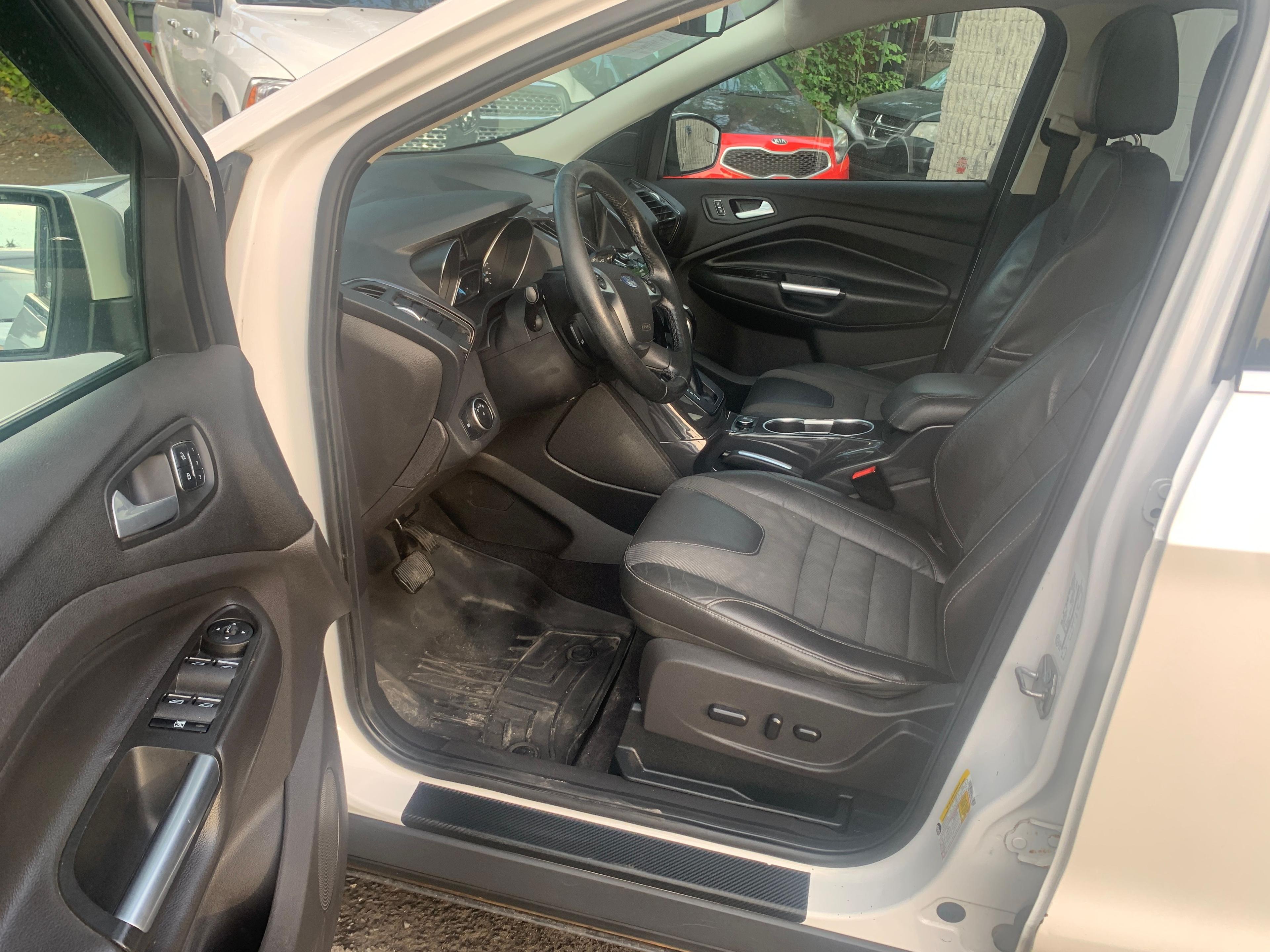 Ford Escape 2015 - Image 9