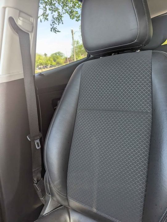 Buick Encore 2017 - Image 17
